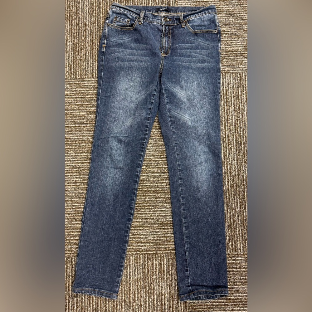 Karen Kane Women’s size 12 Straight Leg Jeans in Dark Blue - Picture 2 of 7